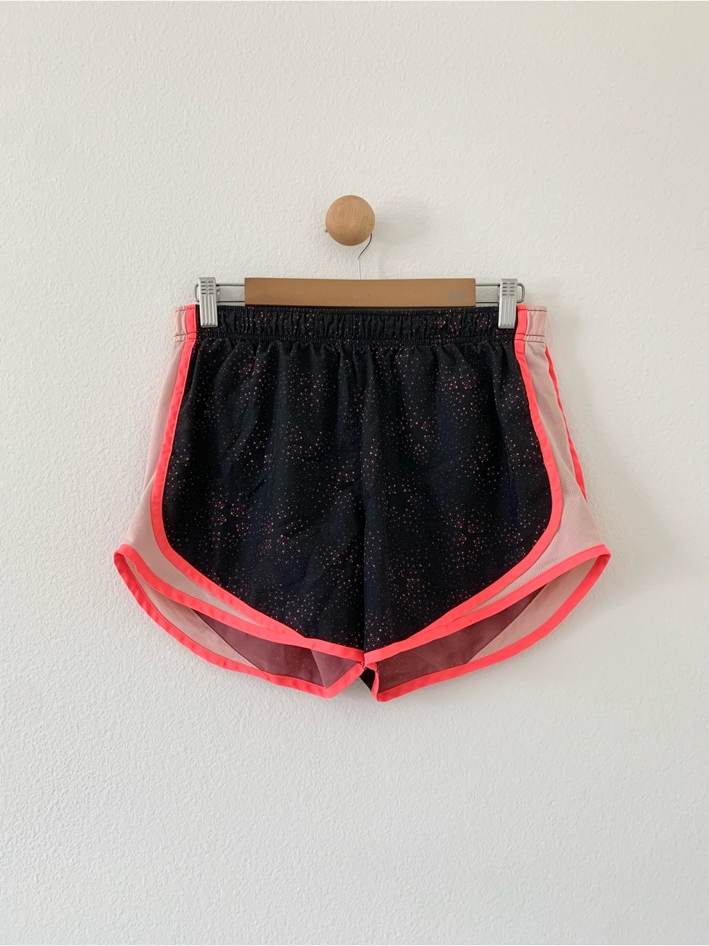 ❤️ 3/30 Nike Dri-fit Black Pink Running Yoga Athletic Workout Shorts Medium